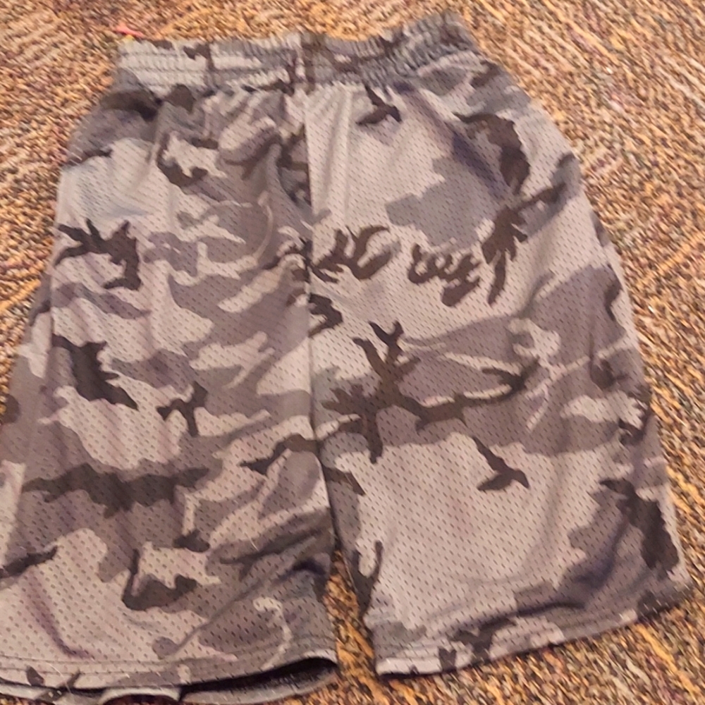 Calmo boy shorts